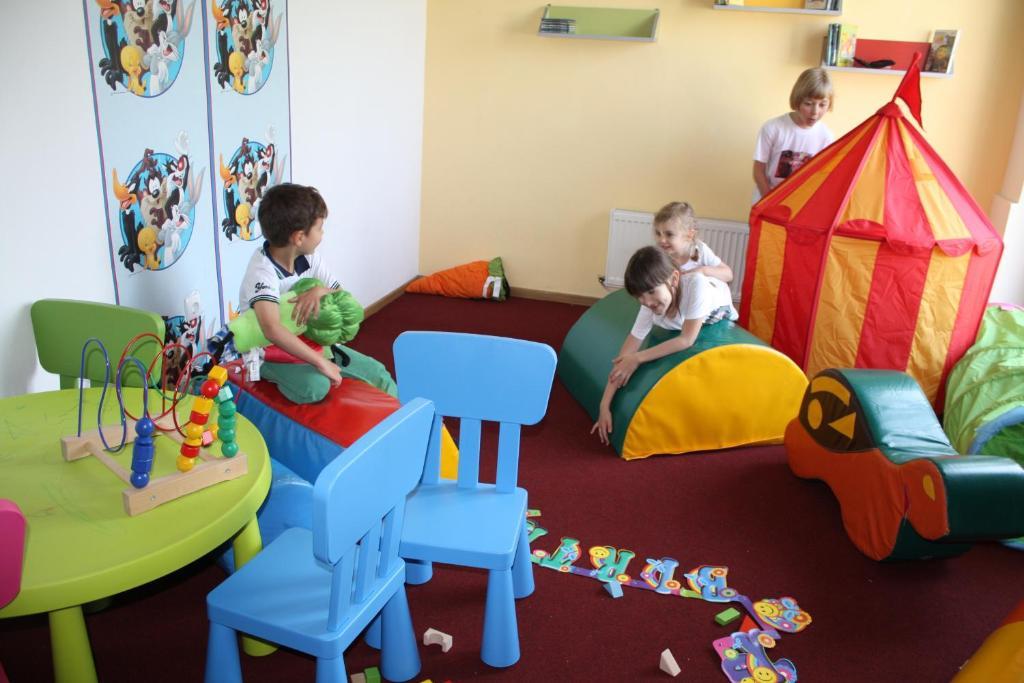 Hotel Magura Verde Bacău Buitenkant foto